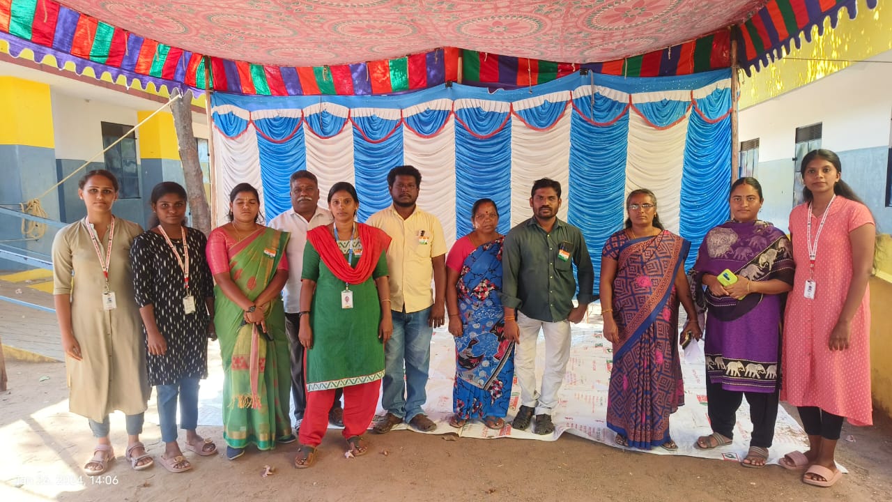 Sarvam Trust team working in rural community
